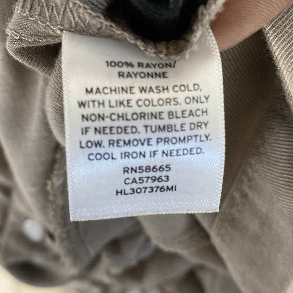 Treasure & Bond Women's Brown 3/4 Sleeve Collared Button Front Top Size Small - Picture 9 of 11